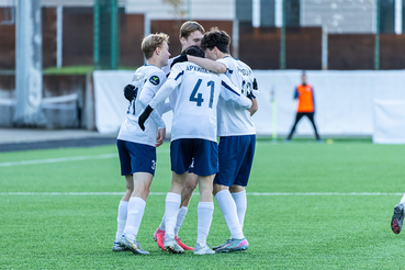 Долгожданная домашняя победа в МФЛ-Б!