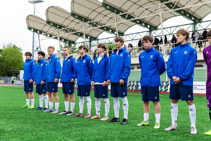 СШ «Ленинградец» U-17 сыграет с лидером турнира «Балтикой»